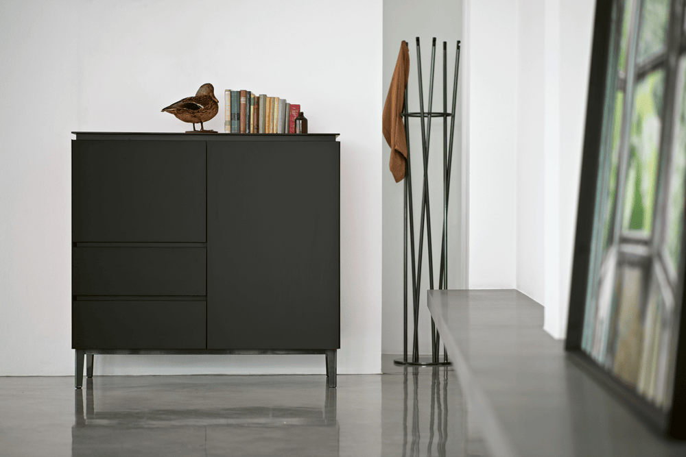 COSMOPOLITAN 15 39CS$C160S L092D M327&HULA 07 83$M326